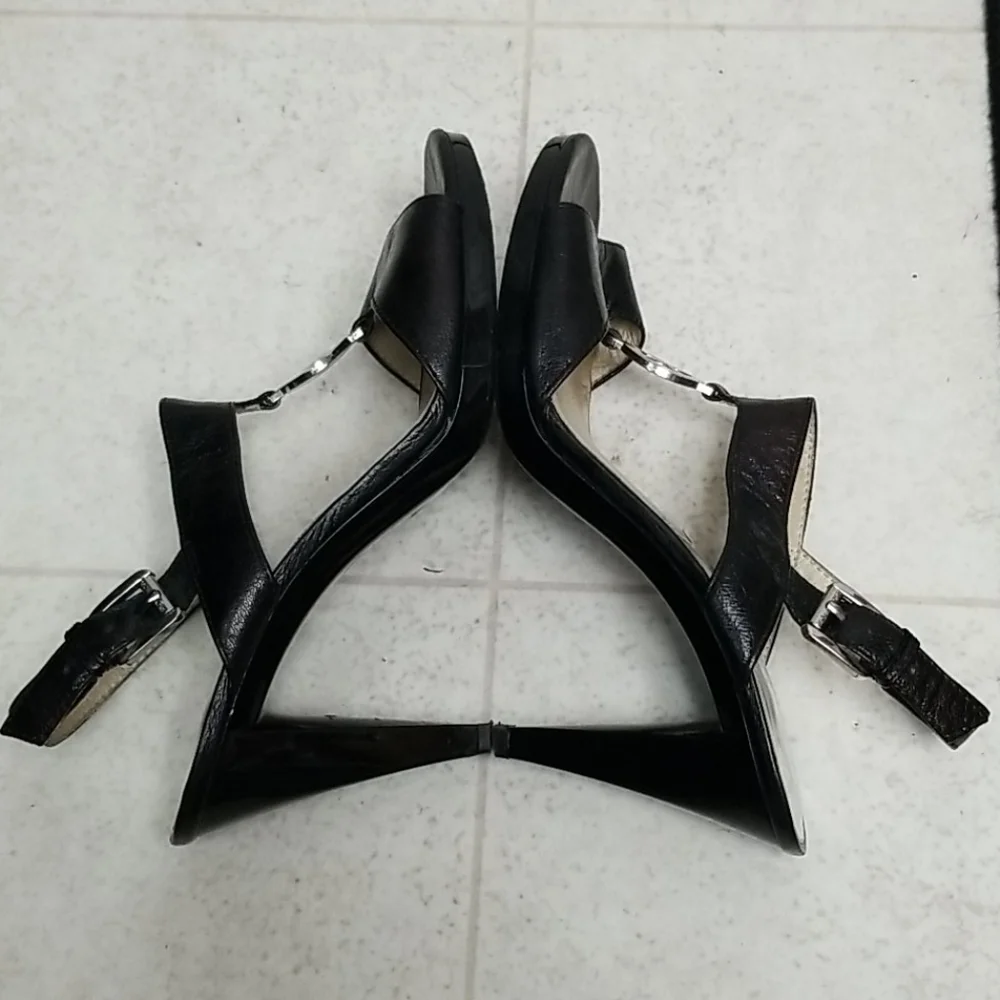 MICHAEL KORS black strappy leather heels fulton Size 7